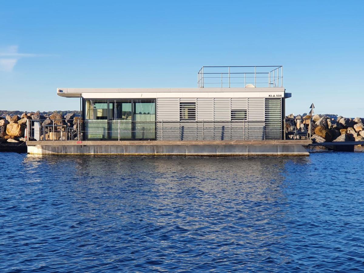 Hausboot Floating 44 In Laboe - Boot 1 - Nikse Villa Екстериор снимка